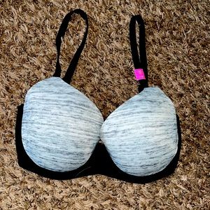 Victoria’s Secret PINK bra nwt